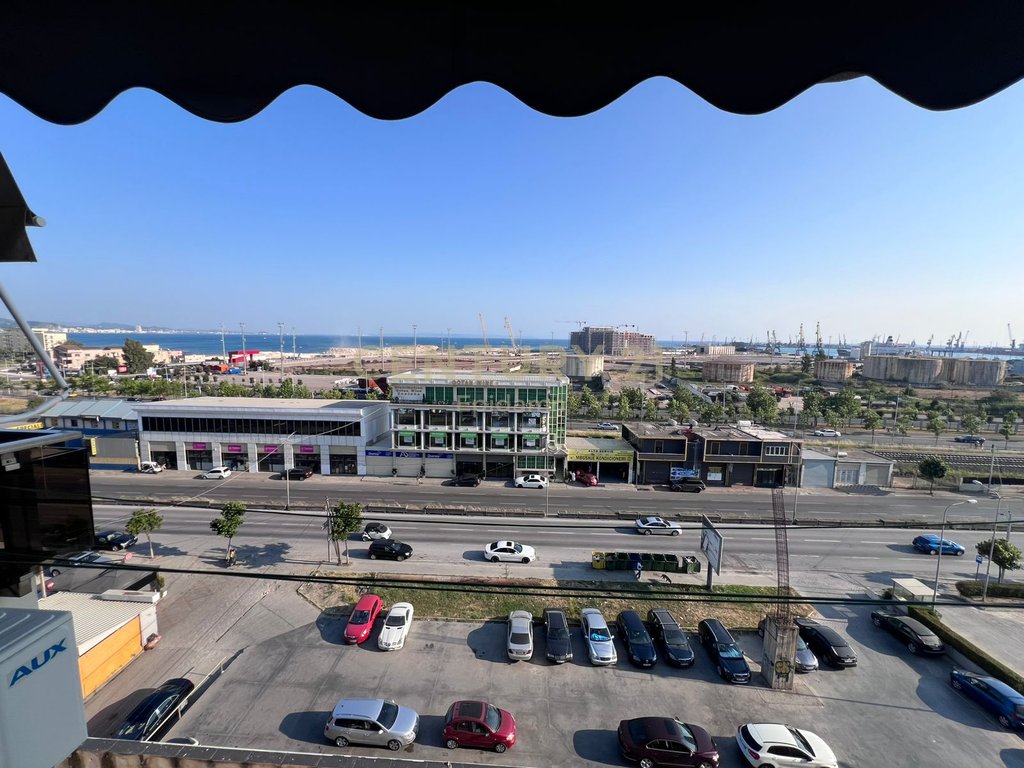 Apartamento 2+1+2 para alugar em durres!!