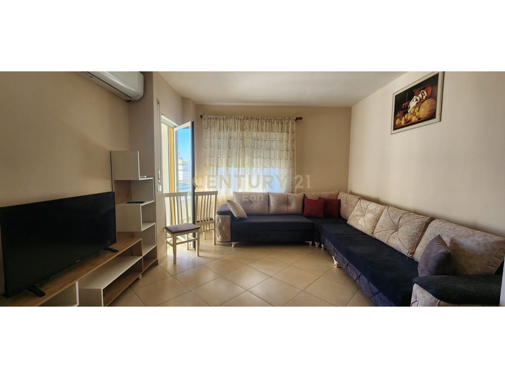 Apartamento 2+1+2 para alugar em durres!!