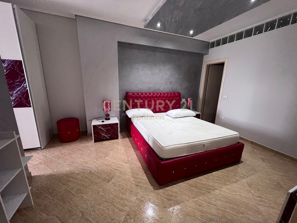 Apartamento 2+1+2 para alugar em durres!!