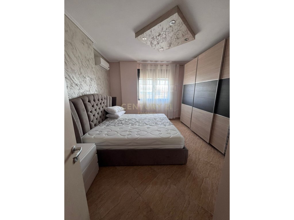 Apartamento 2+1+2 para alugar em durres!!