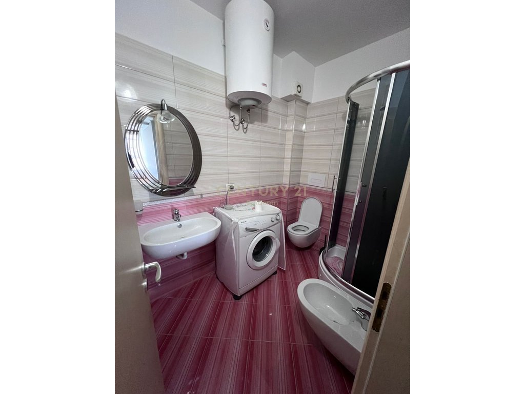 Apartamento 2+1+2 para alugar em durres!!