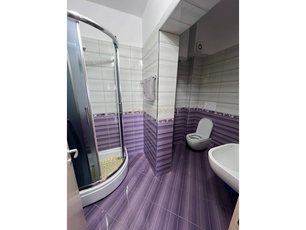 Apartamento 2+1+2 para alugar em durres!!