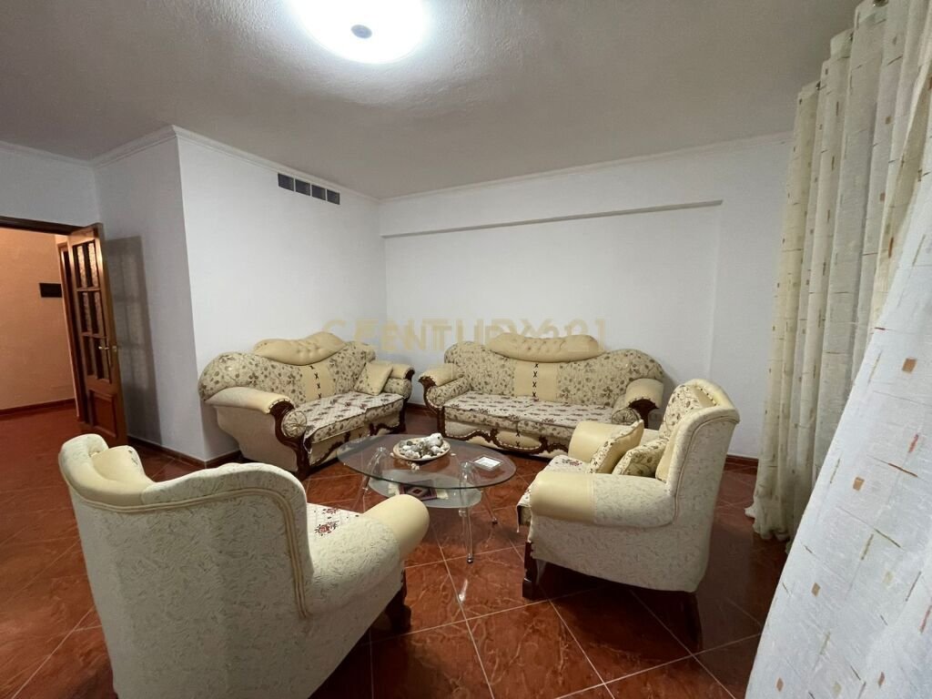 Appartamento in vendita 3+1+2t+3 balconi vicino a markata durres!