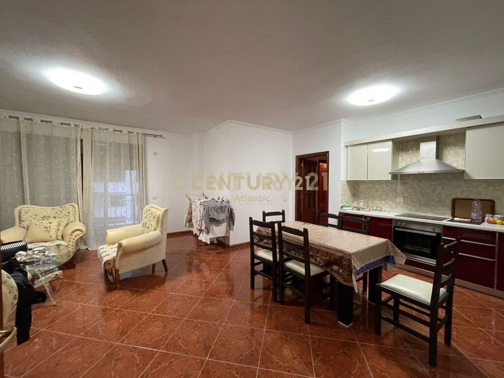 Appartamento in vendita 3+1+2t+3 balconi vicino a markata durres! (5)