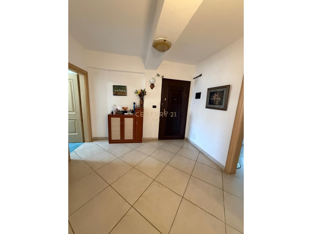Apartamento en venta en la calle del puerto!