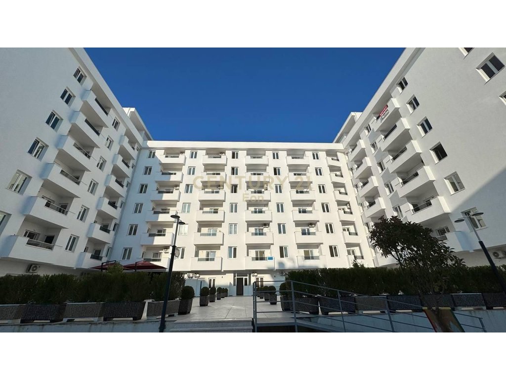 Apartment for sale in a new building near the sea in golem!