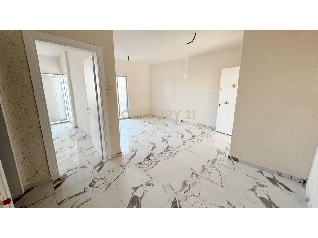 Apartment for sale in a new building near the sea in golem!