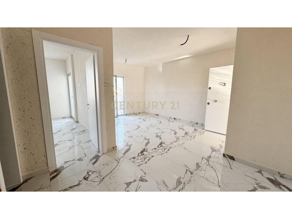 Apartment for sale in a new building near the sea in golem!