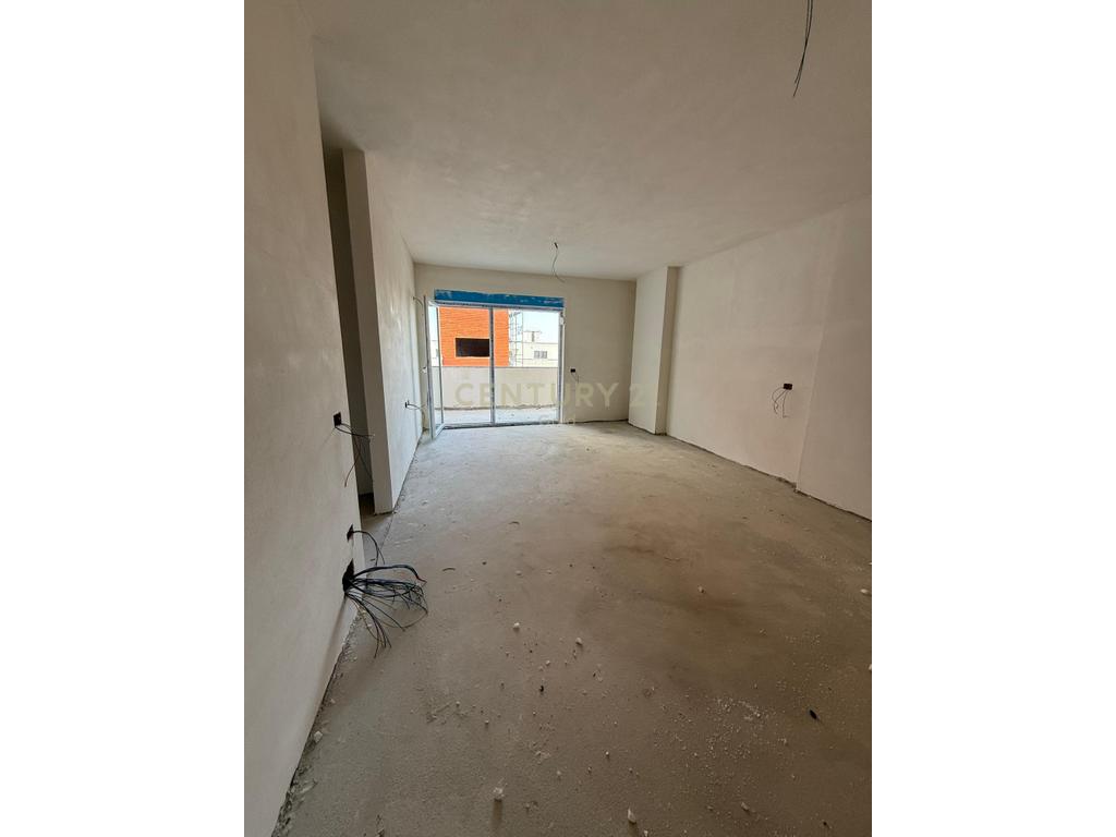 Shesim apartament 3+1 me verande përballë universitetit bujqësor,arborea residence !