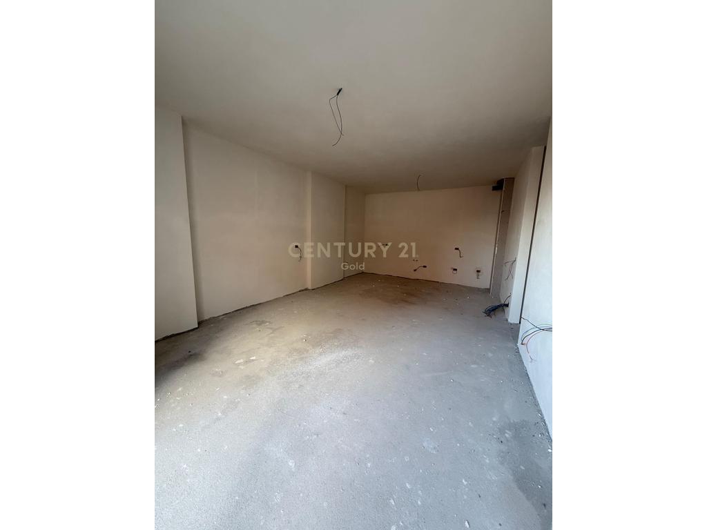 Shesim apartament 3+1 me verande përballë universitetit bujqësor,arborea residence !