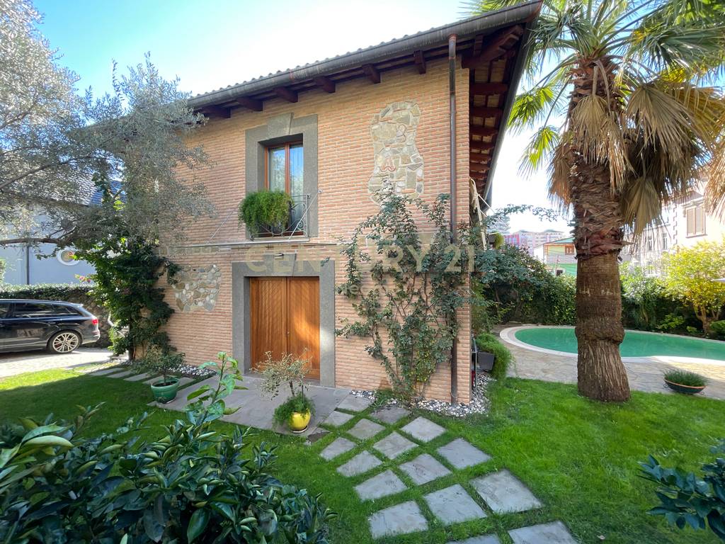 For rent villa near german villages!