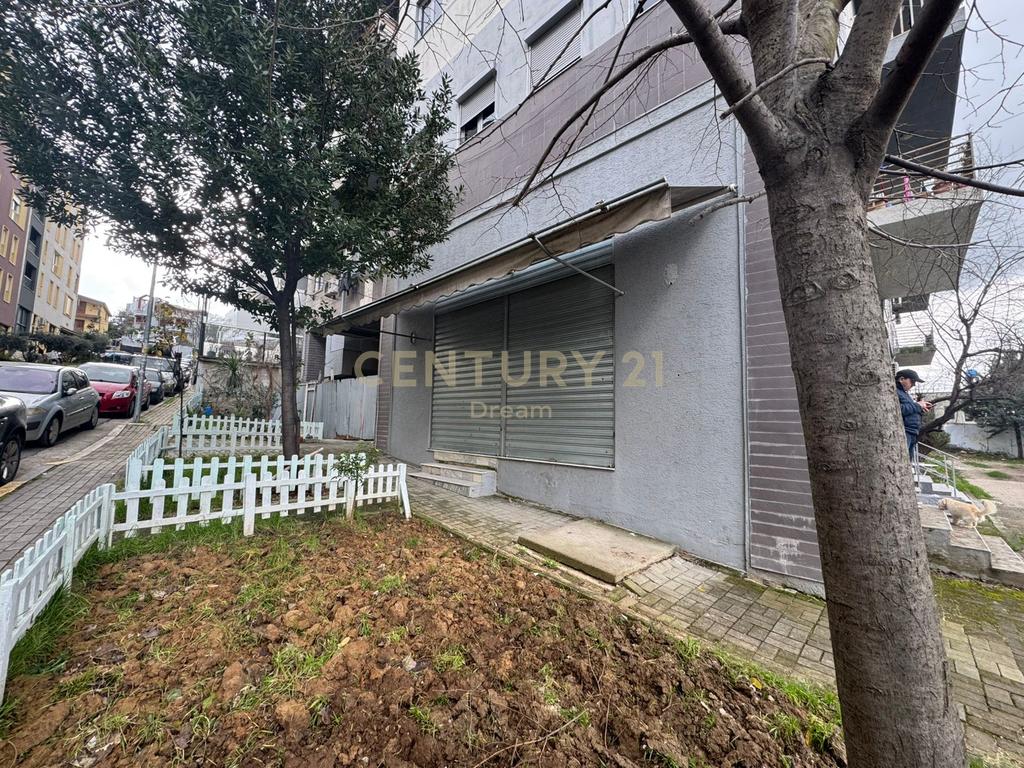 Magasin à vendre à selite!