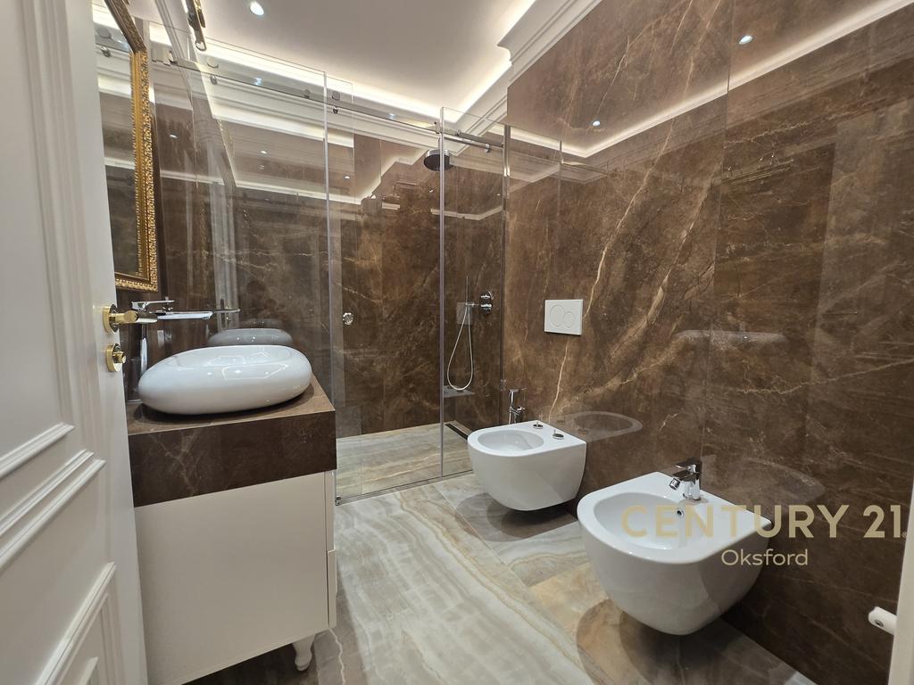 Apartamento 1+1+varanda à venda na rua dibra! (5)