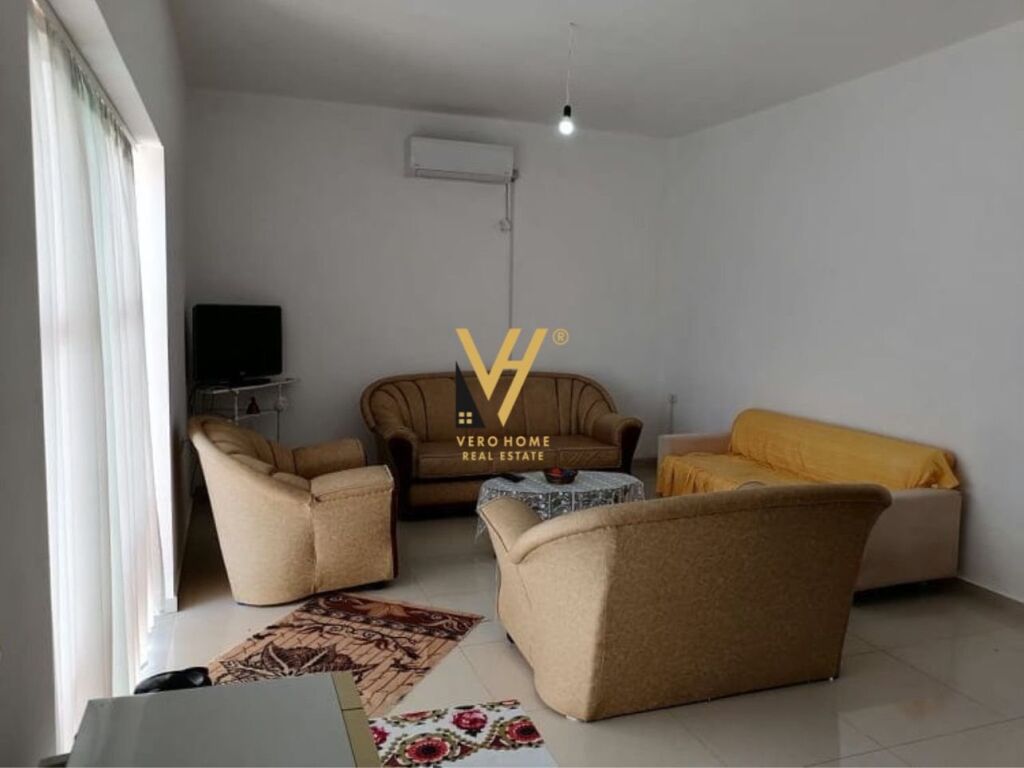 Vila à venda com dois andares e terreno em sarande 340 m²