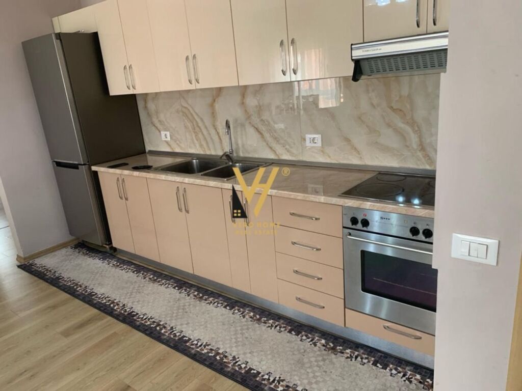 Appartamento 2+1+2+posto auto in affitto al complesso delijorgji 110 m²