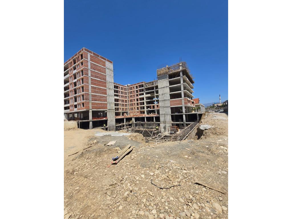 Espacio comercial en venta en univers city, Tirana!
