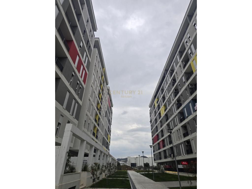 Espacio comercial en venta en univers city, Tirana!