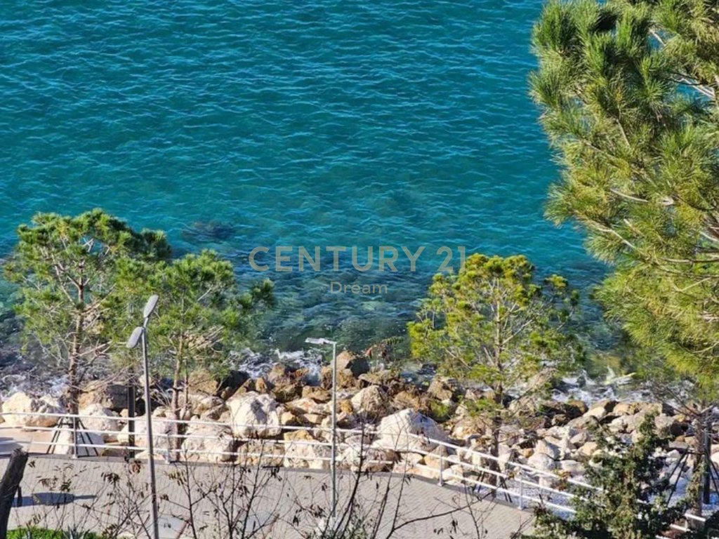 Shitet apartament 1+1 tek uji i ftohte ne vlore ‼️ (5)