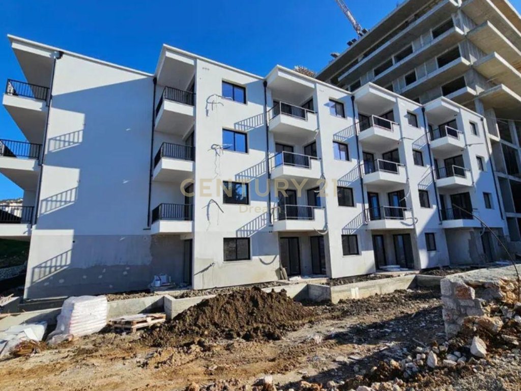 Shitet apartament 1+1 tek uji i ftohte ne vlore ‼️ (6)