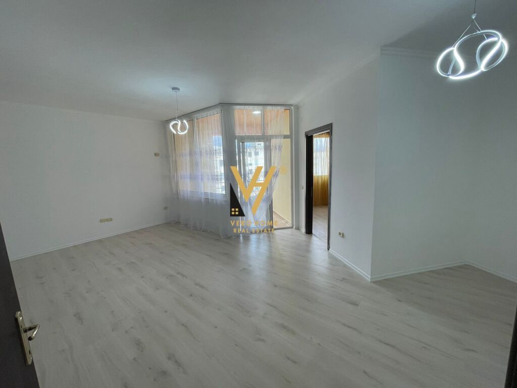 Appartamento 2+1+2+balcone nel complesso frata 105 metri quadrati