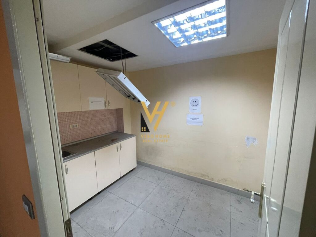 Espaço comercial para alugar em ish Blloku 350 metros quadrados