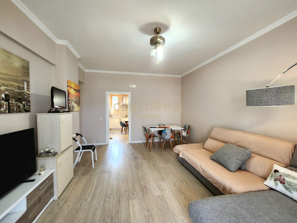Appartement 2+1 à vendre à durres