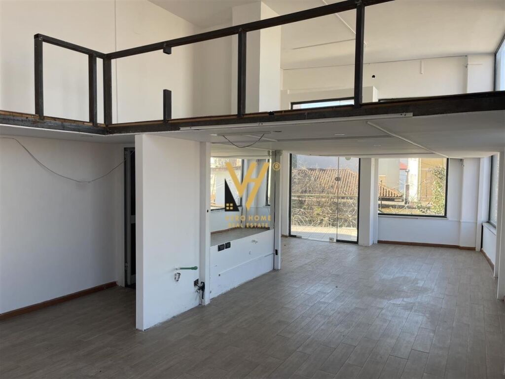 Vente espace duplex près de l'ambassade américaine 80 mètres carrés
