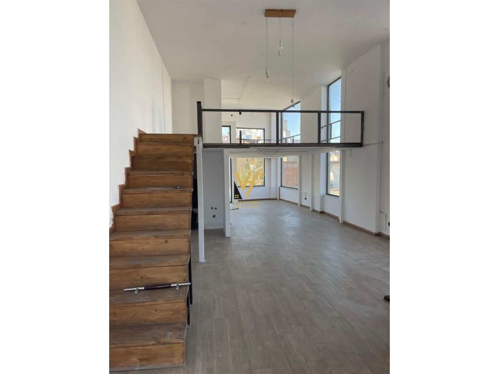 Vente espace duplex près de l'ambassade américaine 80 mètres carrés