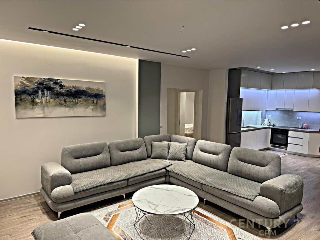 Apartamento 2+1+2 à venda em Saranda!