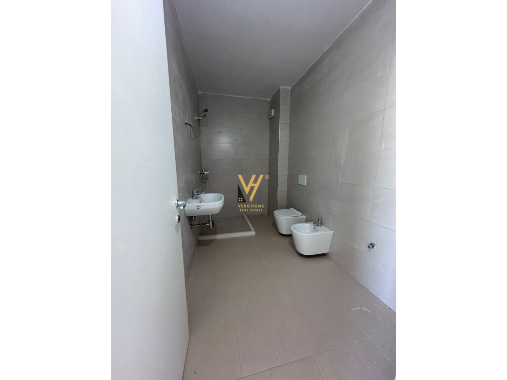 Bureau à louer sur la rue dibra 65 m²