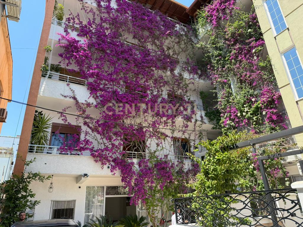 Super hotel in vendita a golem, a 180 m dal mare!
