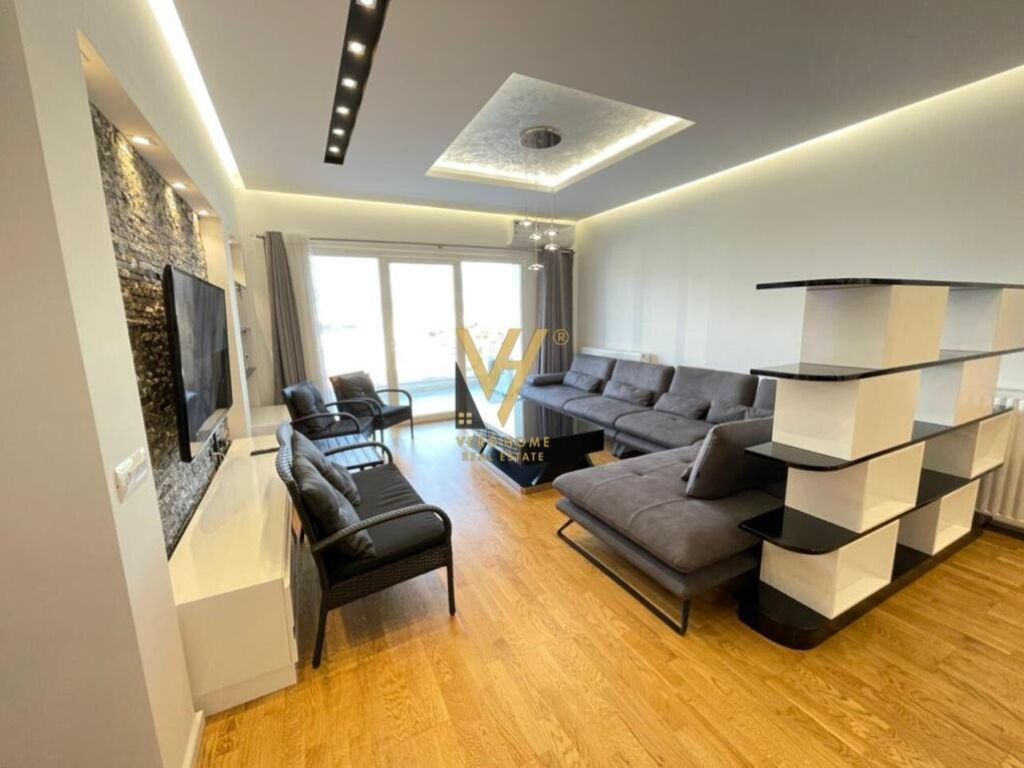 Appartamento in vendita 2+1+2+garage al giardino botanico 116 m² (4)