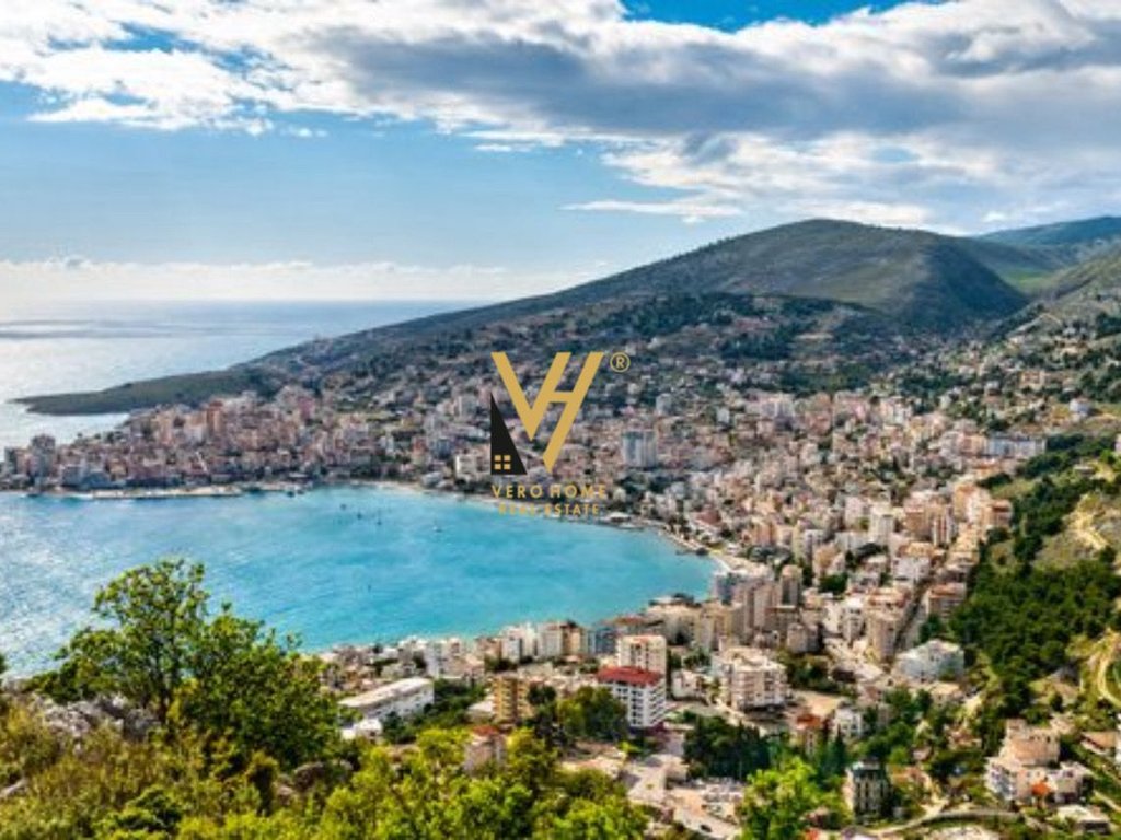 Apartment zu verkaufen 2+1+2 in sarande 106 quadratmeter