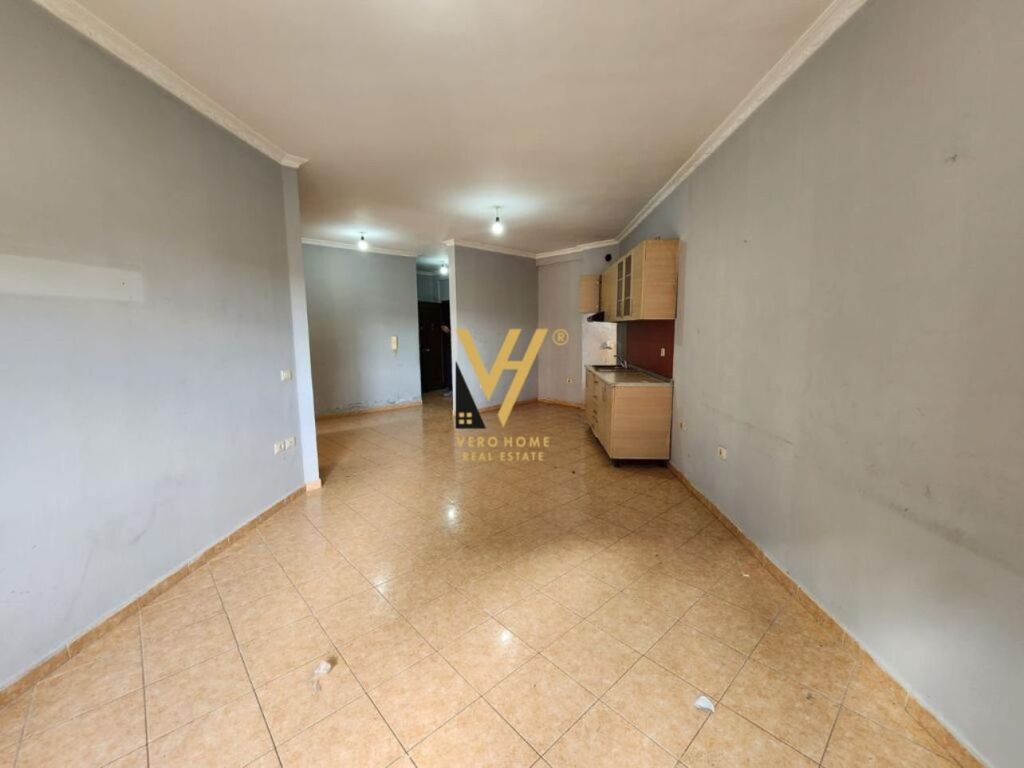 Apartment for sale 2+1+2 on elbasanit street 110 m²