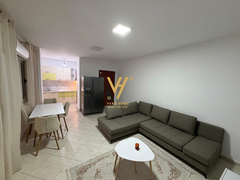 Villa à vendre avec deux étages à selite 250 m²