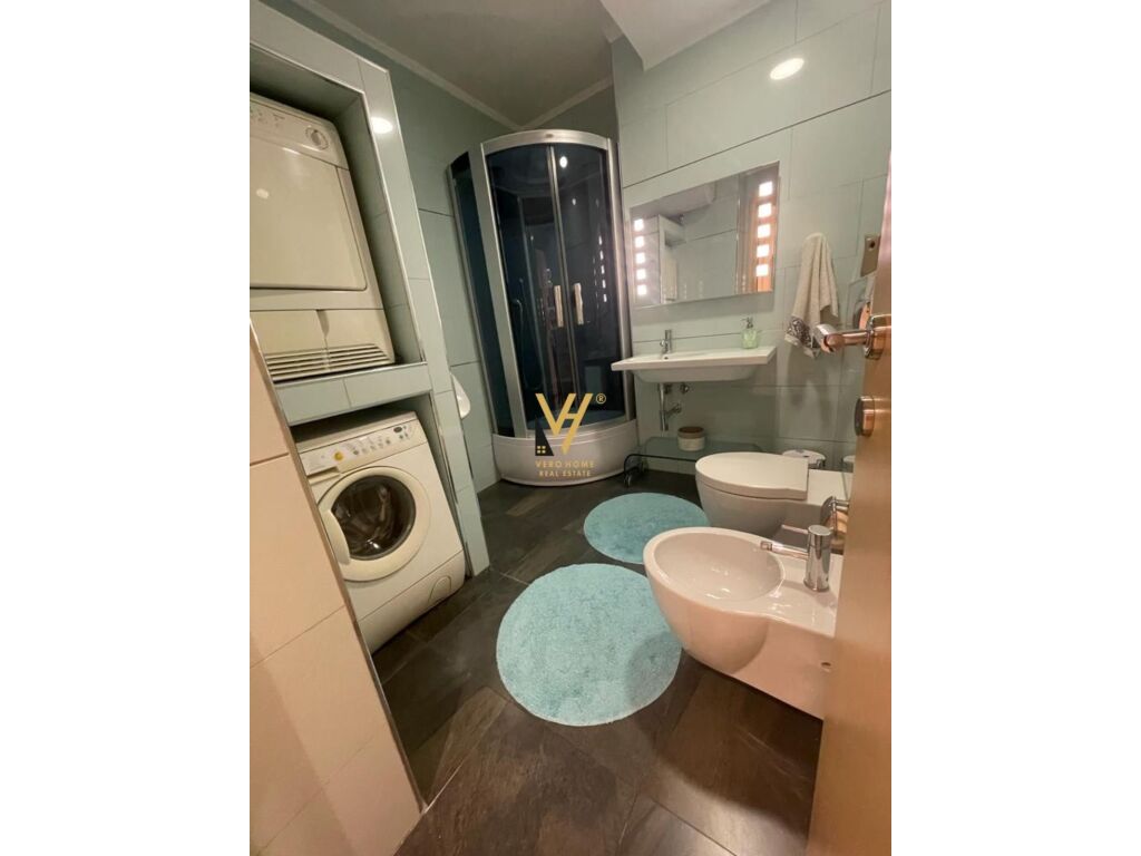 Apartamento en venta 3+1+2 en la antigua exposición, 212 metros cuadrados