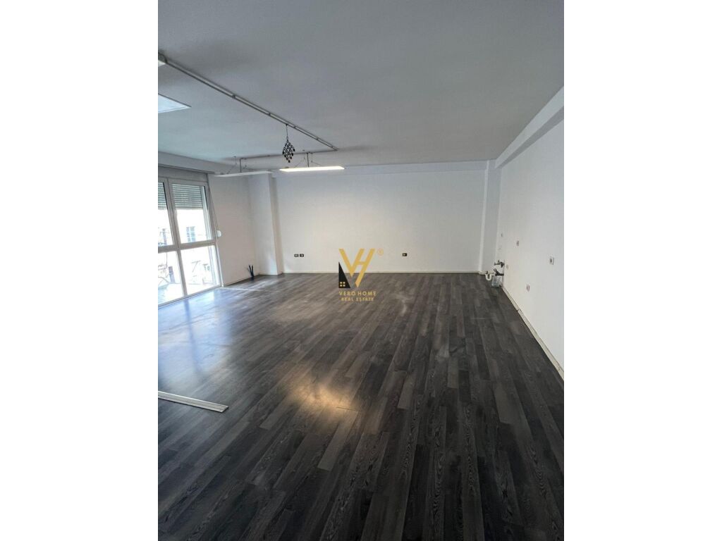 Office for rent on barrikadave street 96 m²
