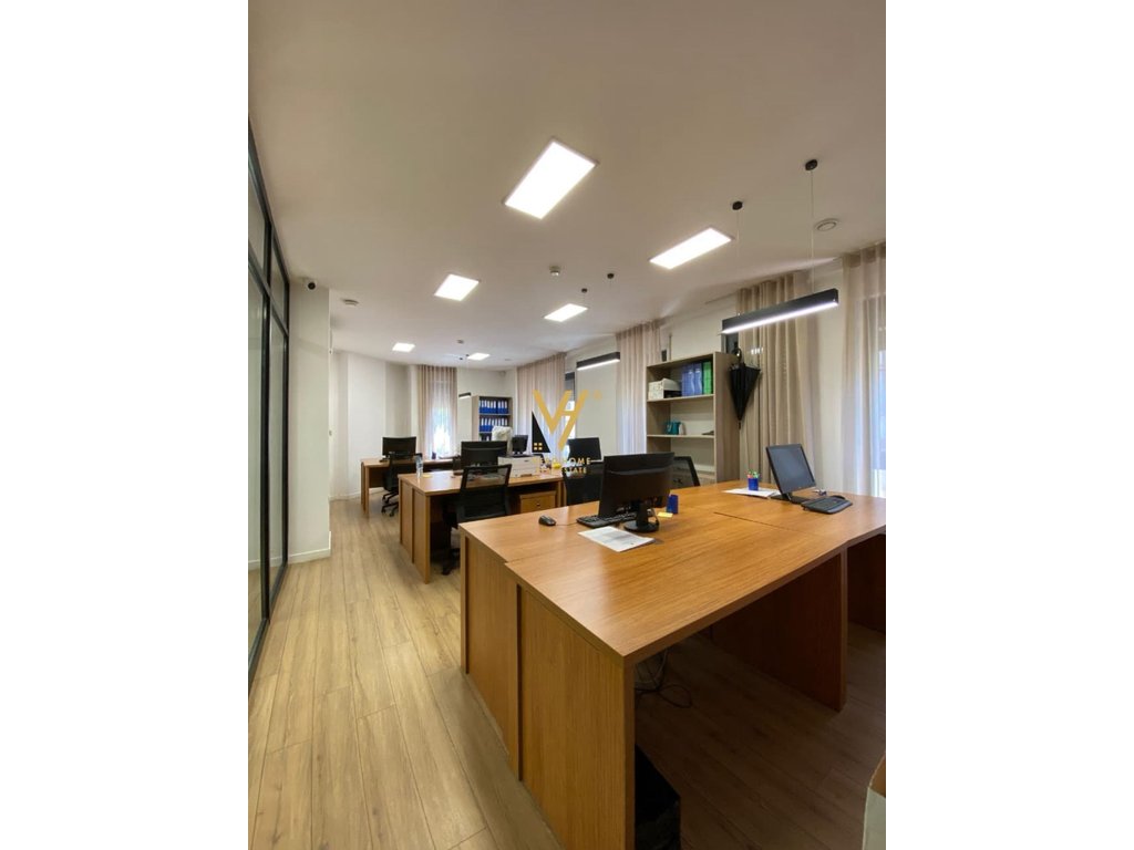 Office for rent on barrikadave street 96 m²