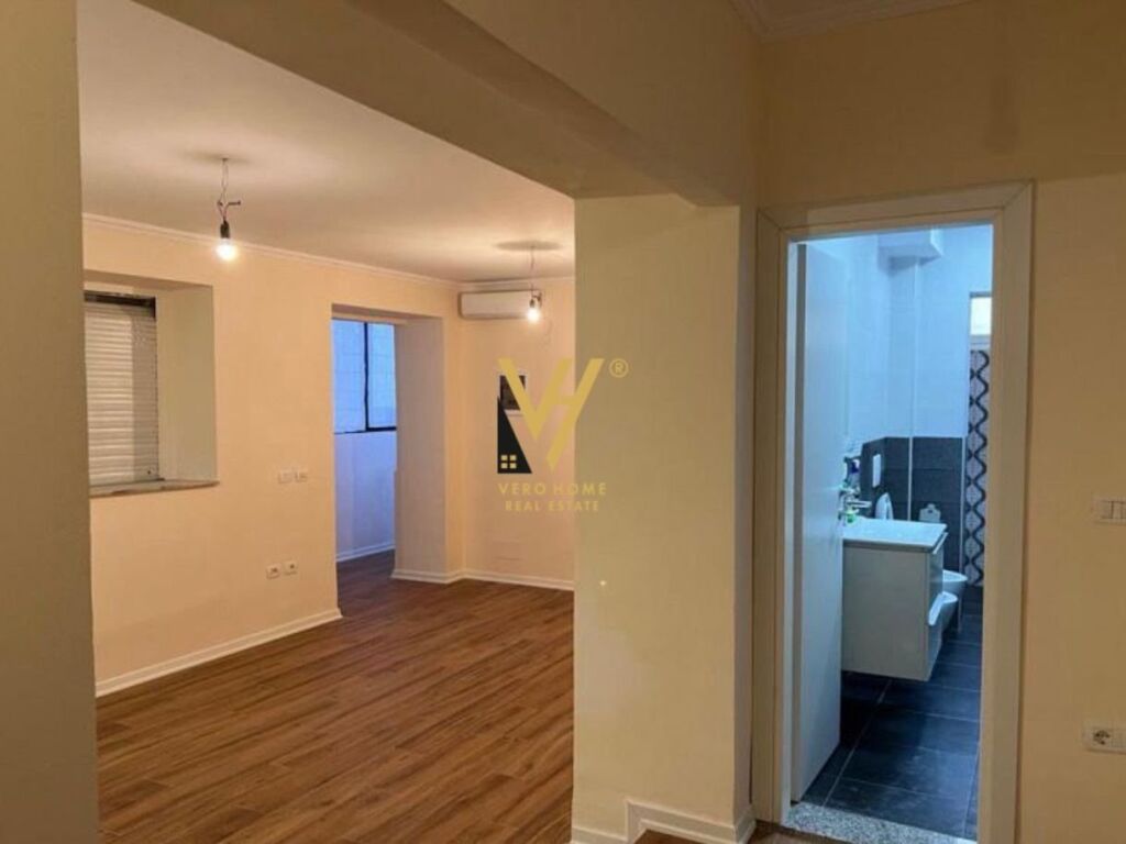 Apartamento à venda 2+1+varanda na rruga e Durrës 93 metros quadrados (7)