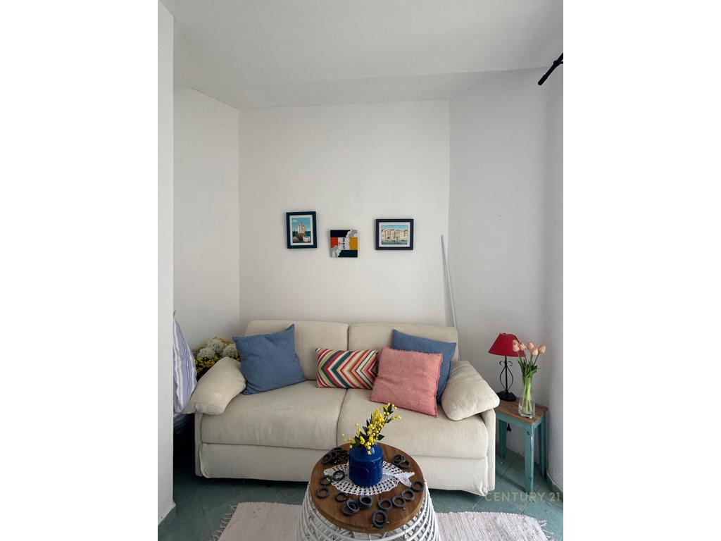 Appartamento 1+1 con vista mare a lungomare!
