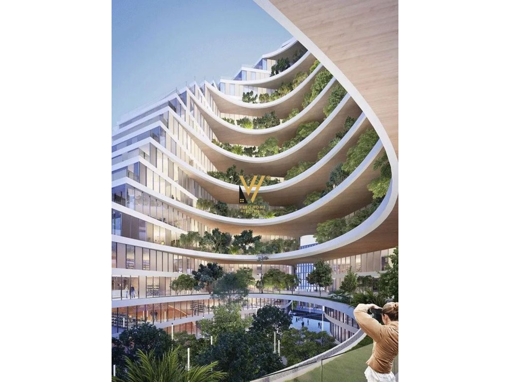 Shitet apartament 2+1+verande te ish ekspozit sot 107 metra katror