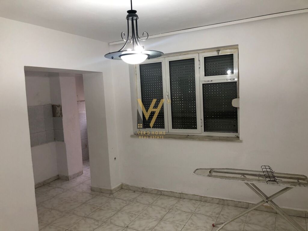 1+1 wohnung zu verkaufen bei ehemaligem restaurant durresi, 56 quadratmeter (3)