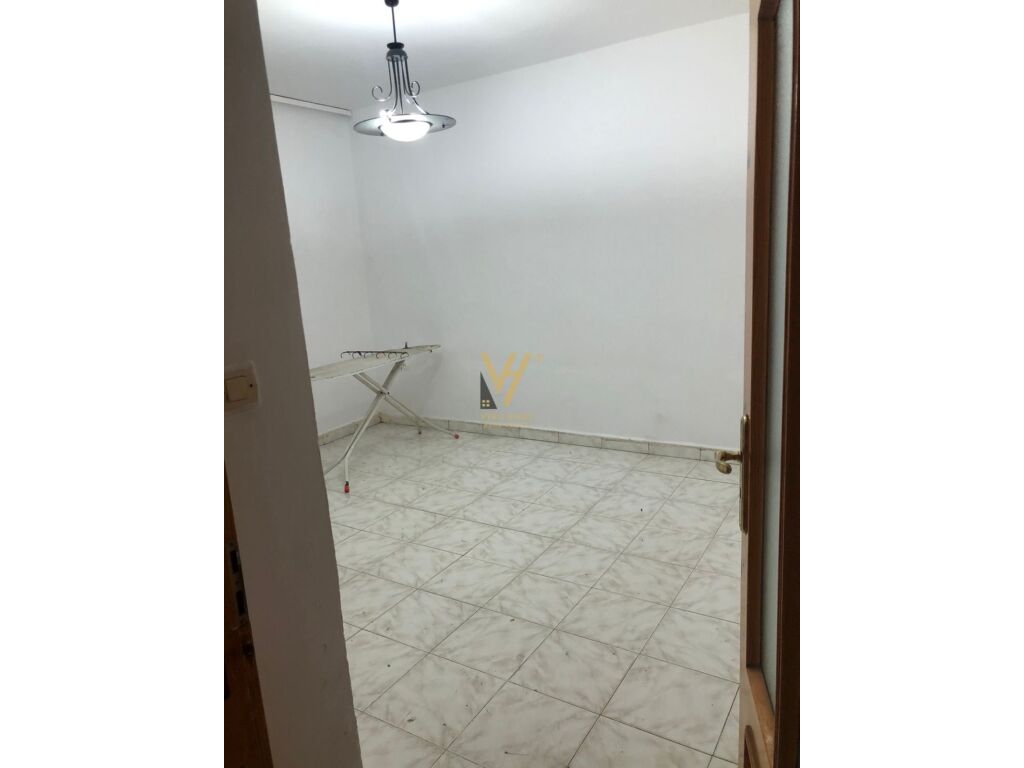1+1 wohnung zu verkaufen bei ehemaligem restaurant durresi, 56 quadratmeter (6)
