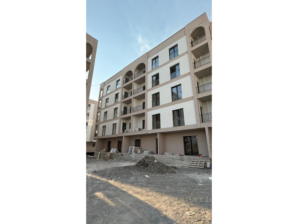 Apartment for sale 1+1 with pool view! Huge! (2)