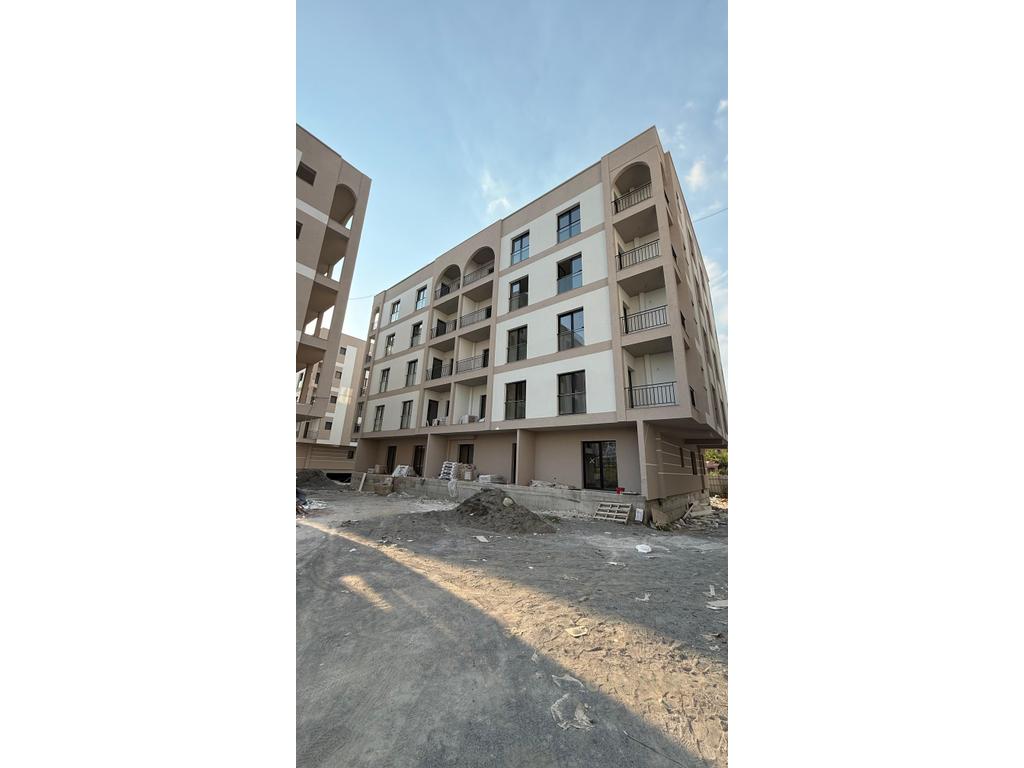 Apartment for sale 1+1 with pool view! Huge! (3)