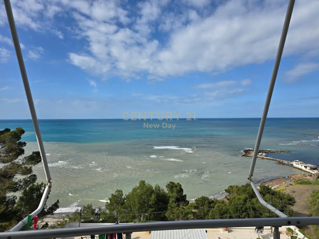 Apartamento à venda 2+1+2 em currila, durres!
