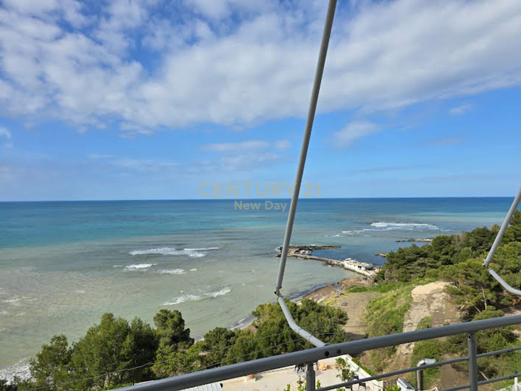 Apartamento à venda 2+1+2 em currila, durres!