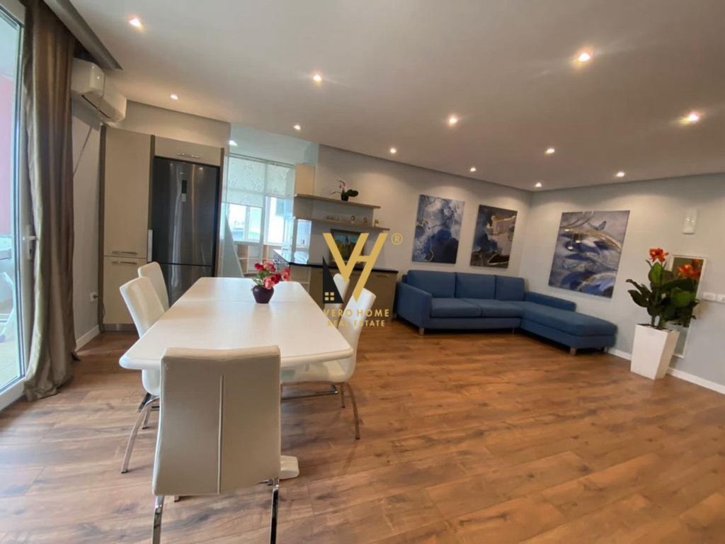 Apartamento 2+1+2 en alquiler cerca de la exposición de hoy, 110 m²
