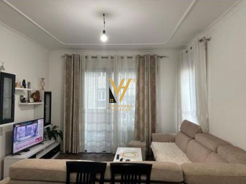 Appartement 2+1+2 à vendre à kinostudio 115 mètres carrés