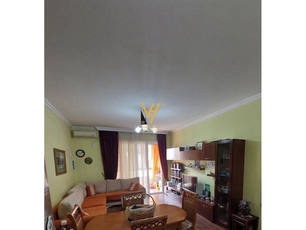 Appartement 2+1+2 à vendre à kinostudio 115 mètres carrés